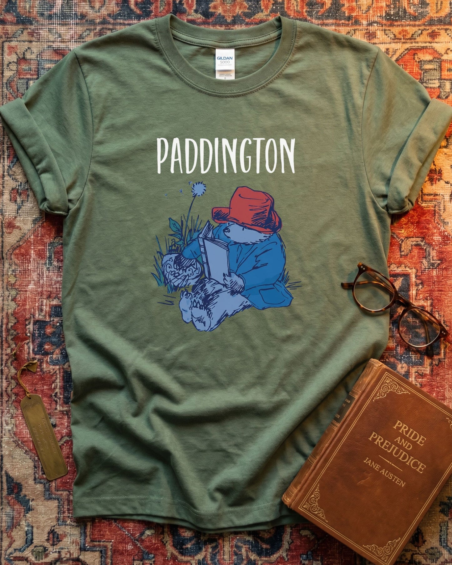 Paddington Bear Reading Fan T-shirt